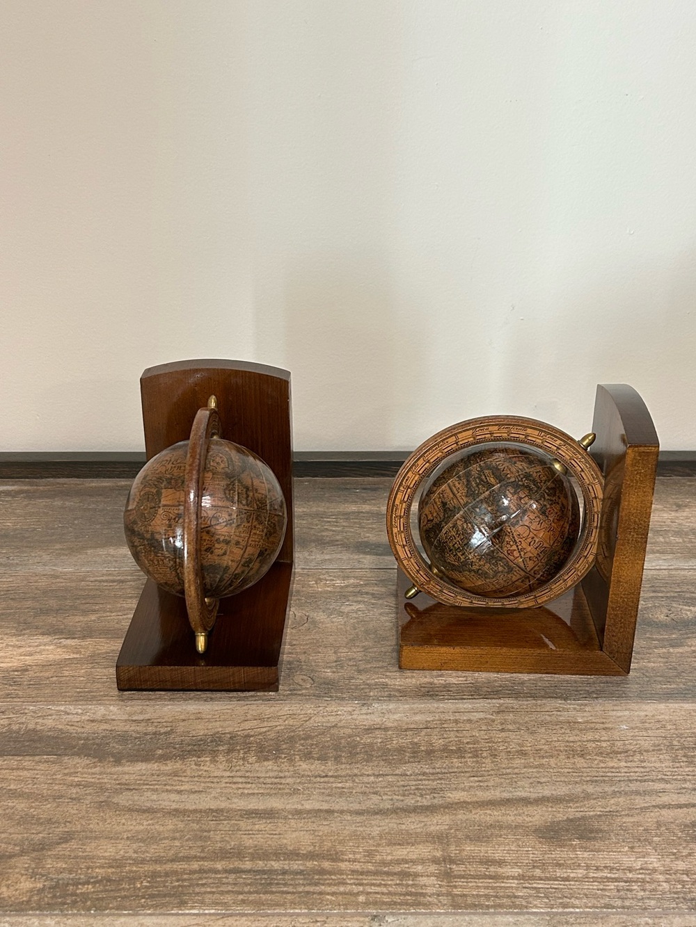 Spinning Vintage-Inspired old world Brown Globe Bookends